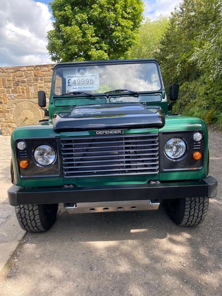 Land Rover Defender
