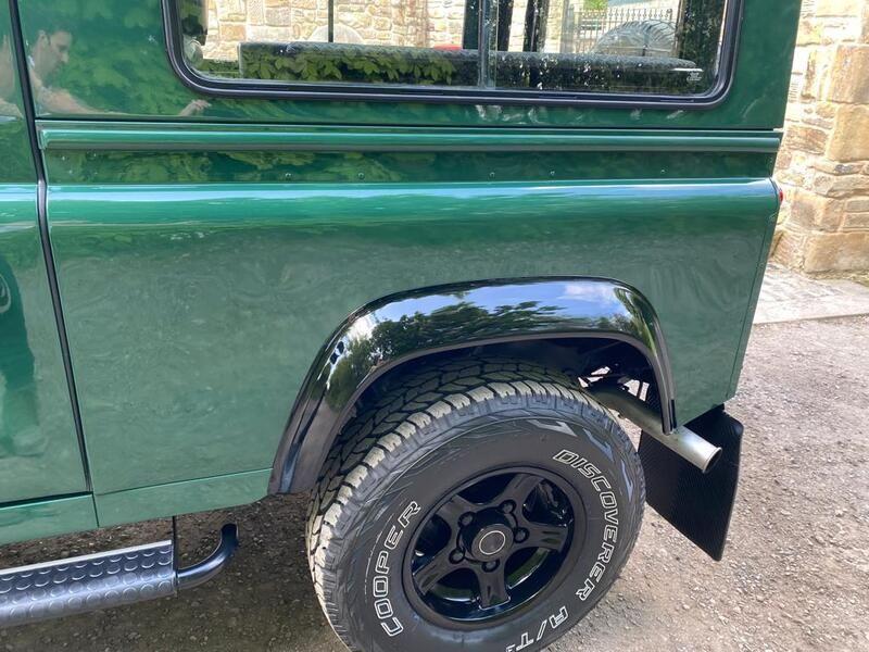 Land Rover Defender