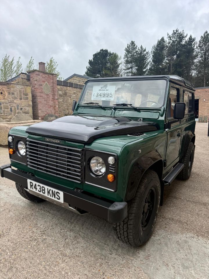 Land Rover Defender
