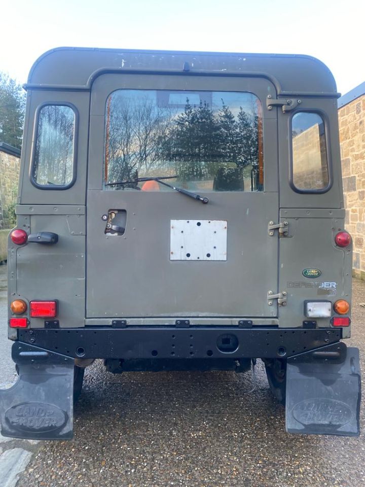 Land Rover Defender 90