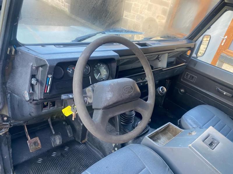 Land Rover Defender 90