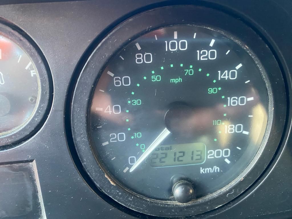 Land Rover Defender 90