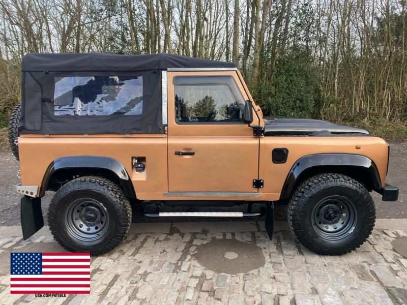 Land Rover Defender 90