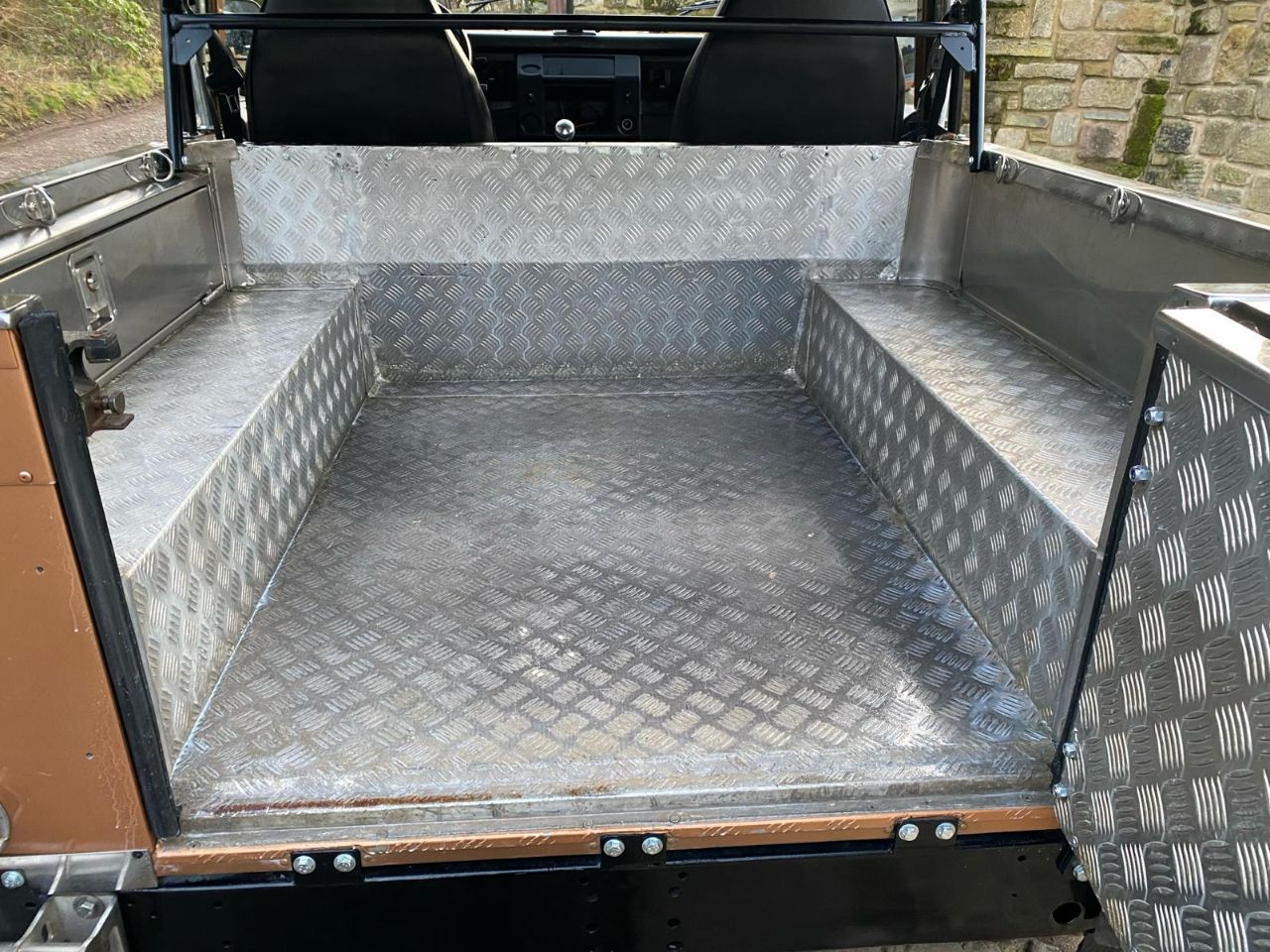 Land Rover Defender 90