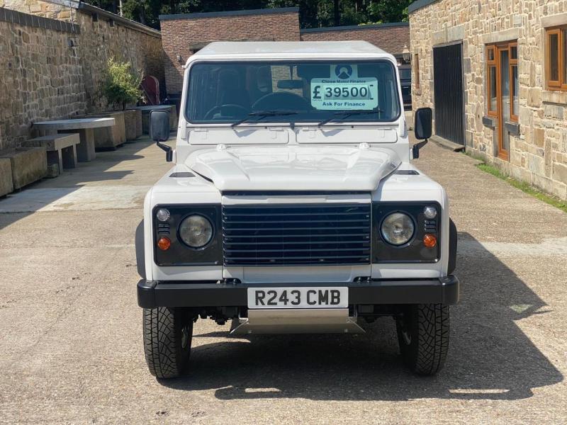 Land Rover Defender 110