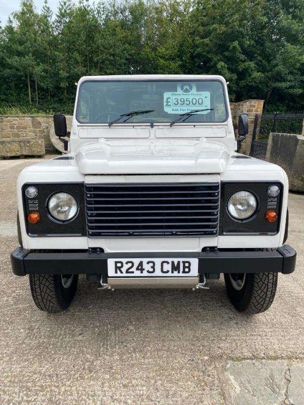 Land Rover Defender 110
