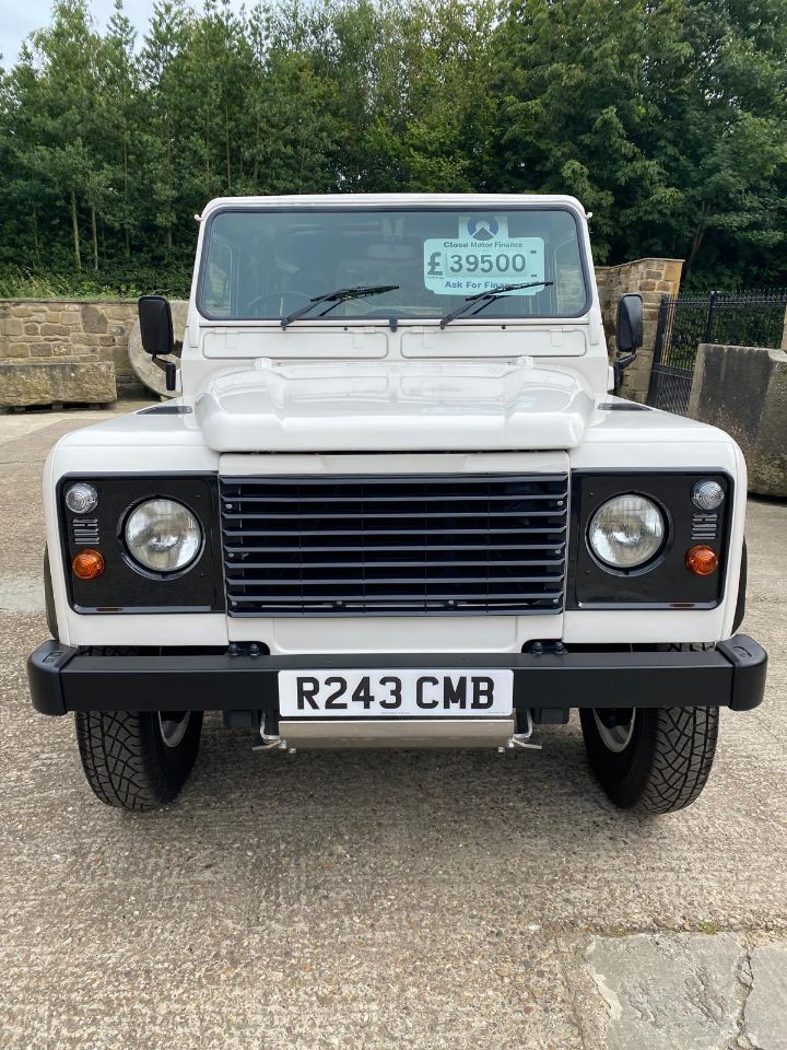 Land Rover Defender 110