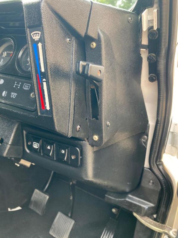 Land Rover Defender 110