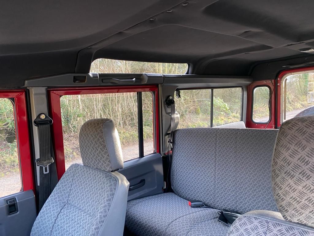 Land Rover Defender 110