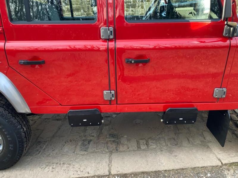 Land Rover Defender 110