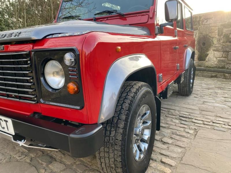 Land Rover Defender 110