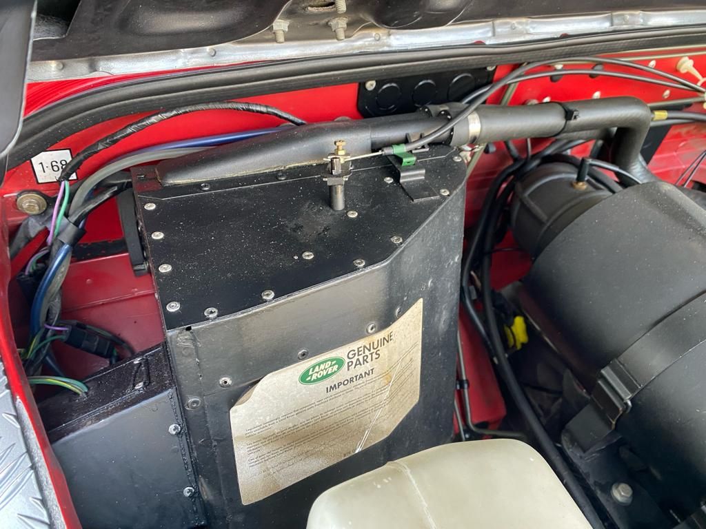 Land Rover Defender 110