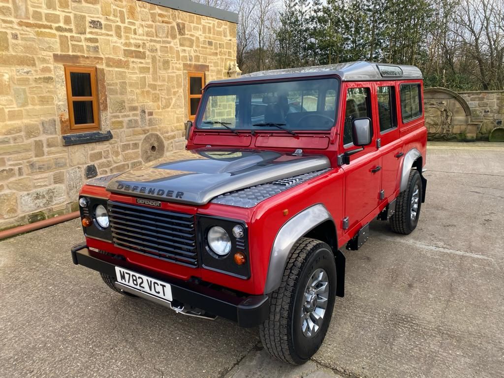 Land Rover Defender 110
