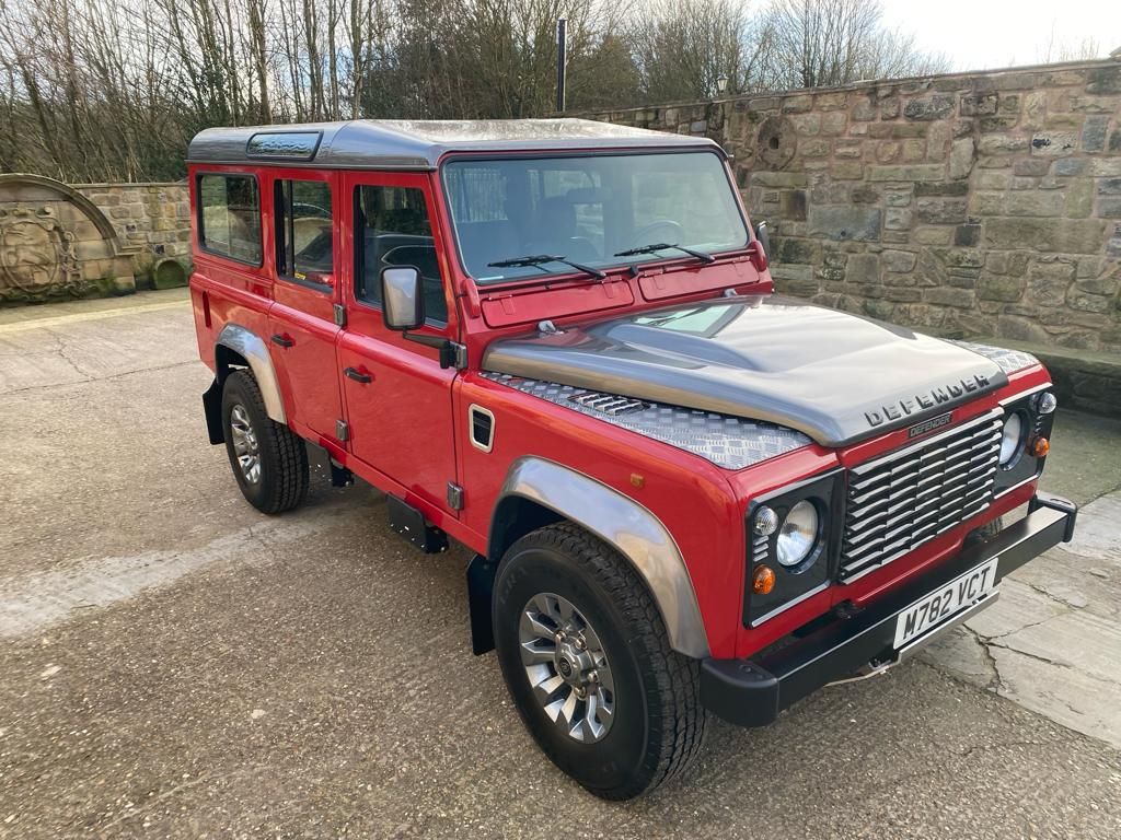 Land Rover Defender 110