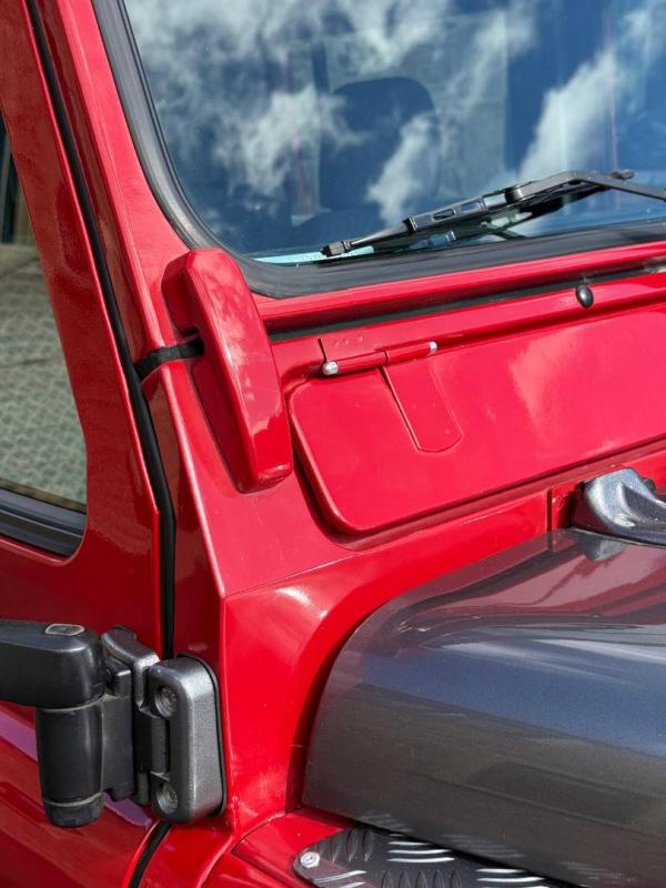 Land Rover Defender 110