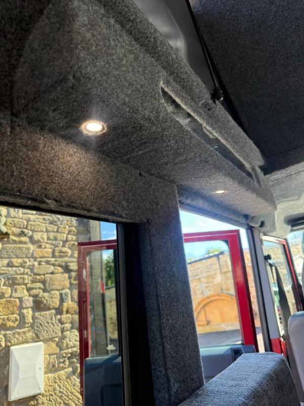 Land Rover Defender 110
