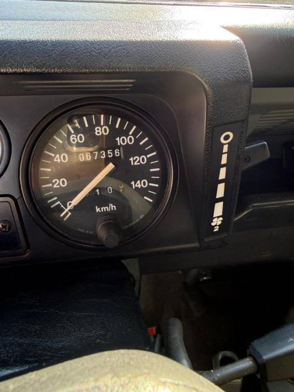 Land Rover Defender 110
