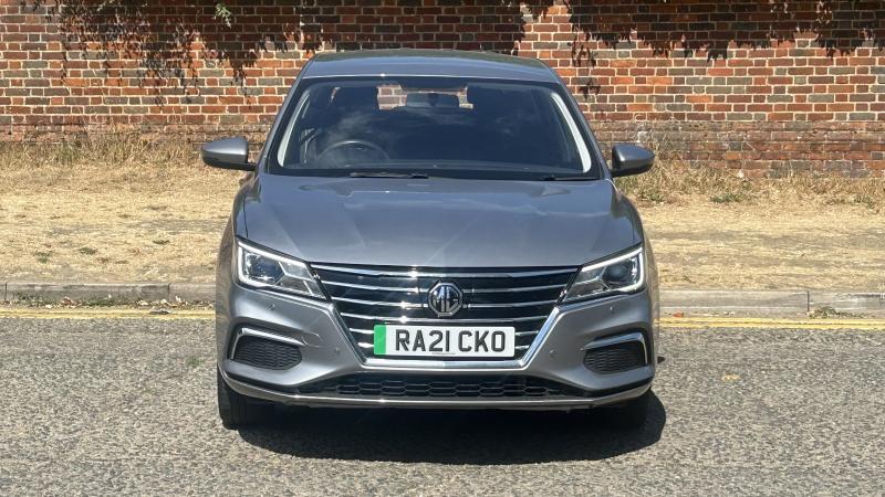 MG Motor UK MG5