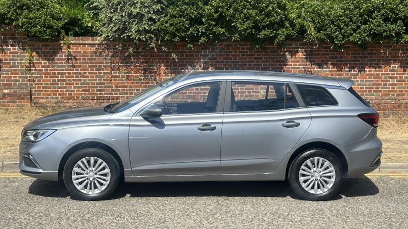 MG Motor UK MG5