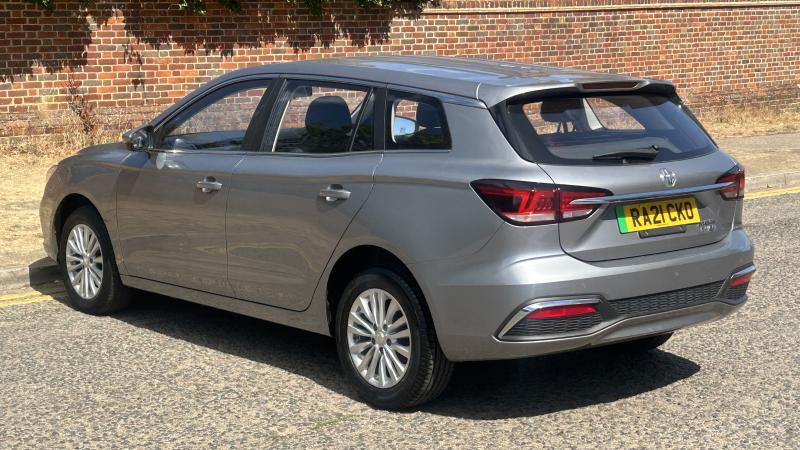 MG Motor UK MG5