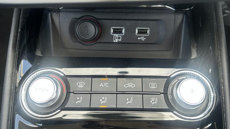 MG Motor UK MG5