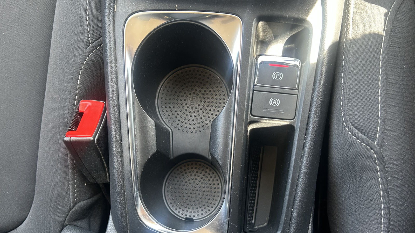 MG Motor UK MG5