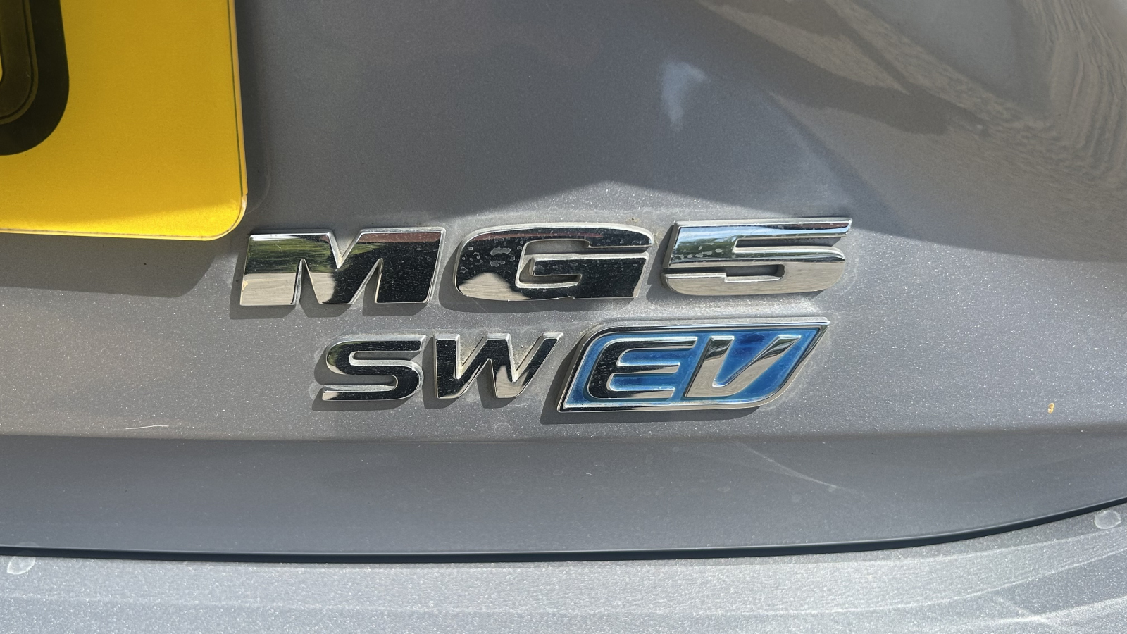 MG Motor UK MG5