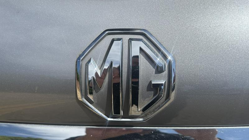 MG Motor UK MG5