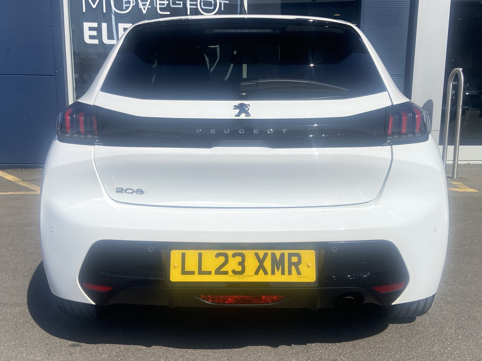 Peugeot 208