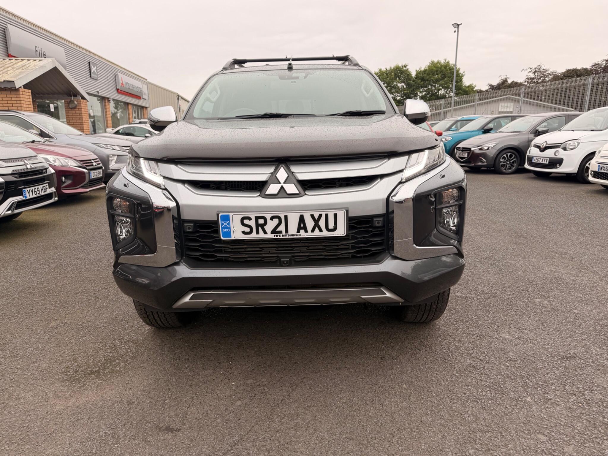 Mitsubishi L200
