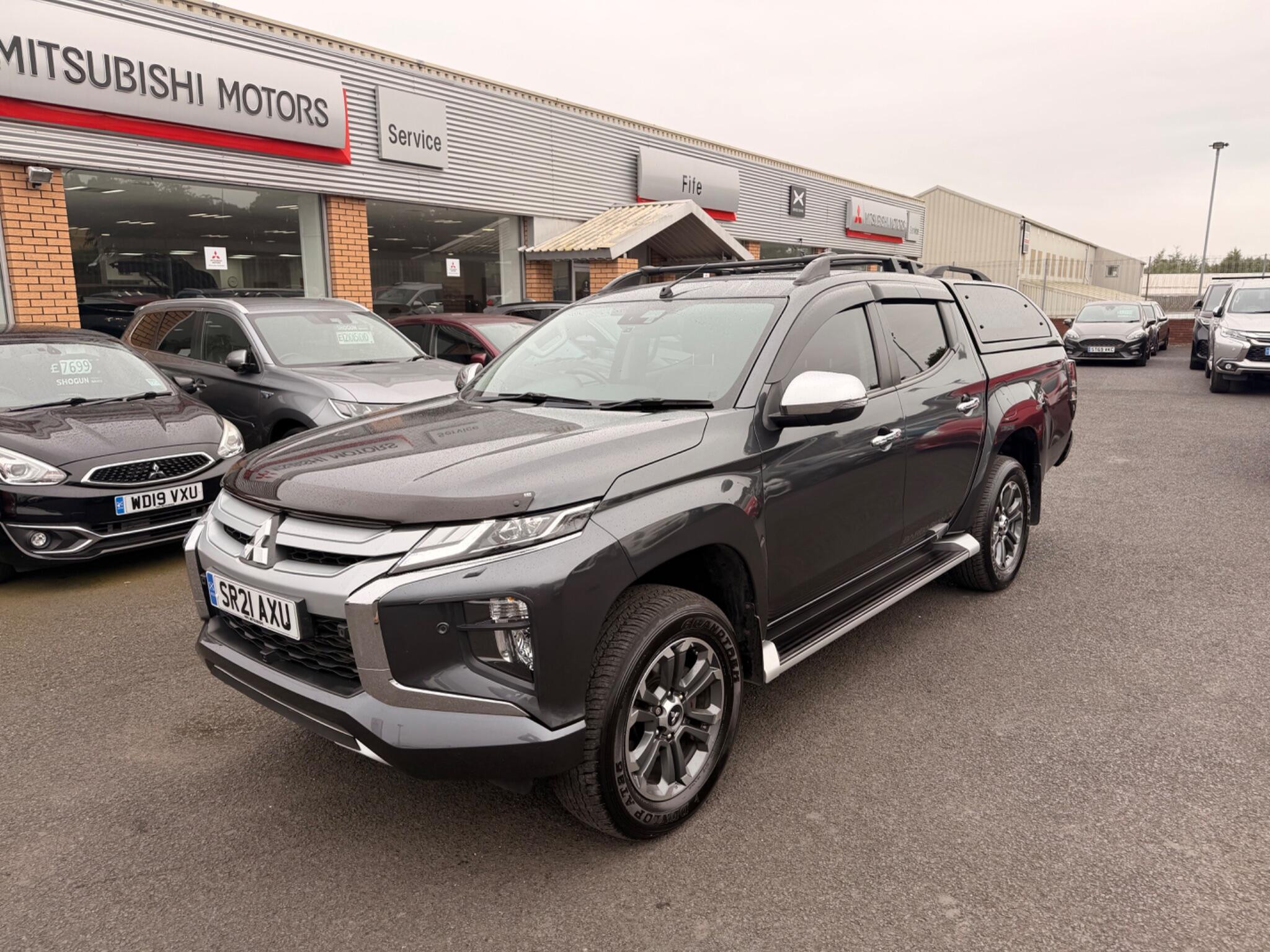 Mitsubishi L200