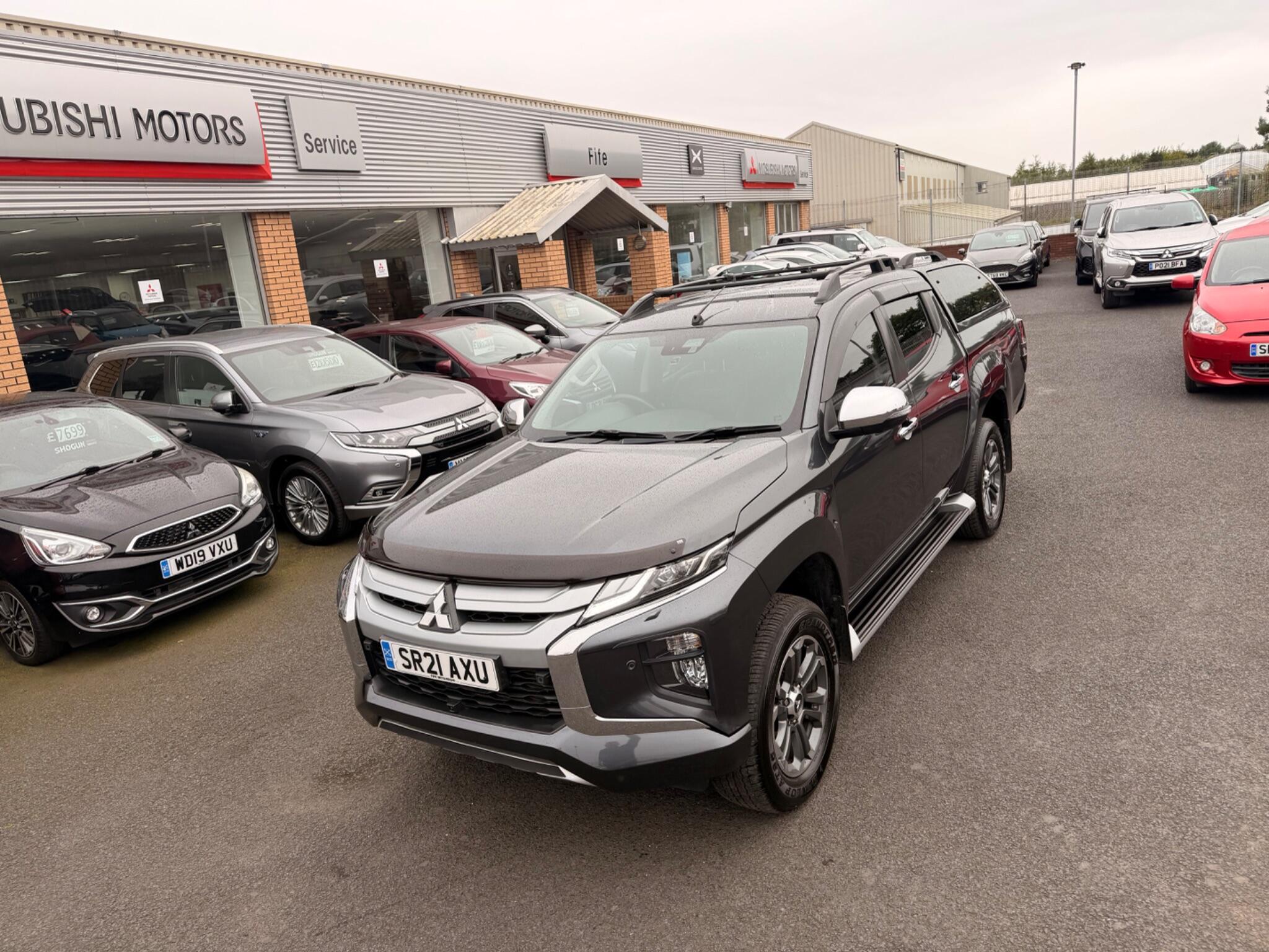 Mitsubishi L200
