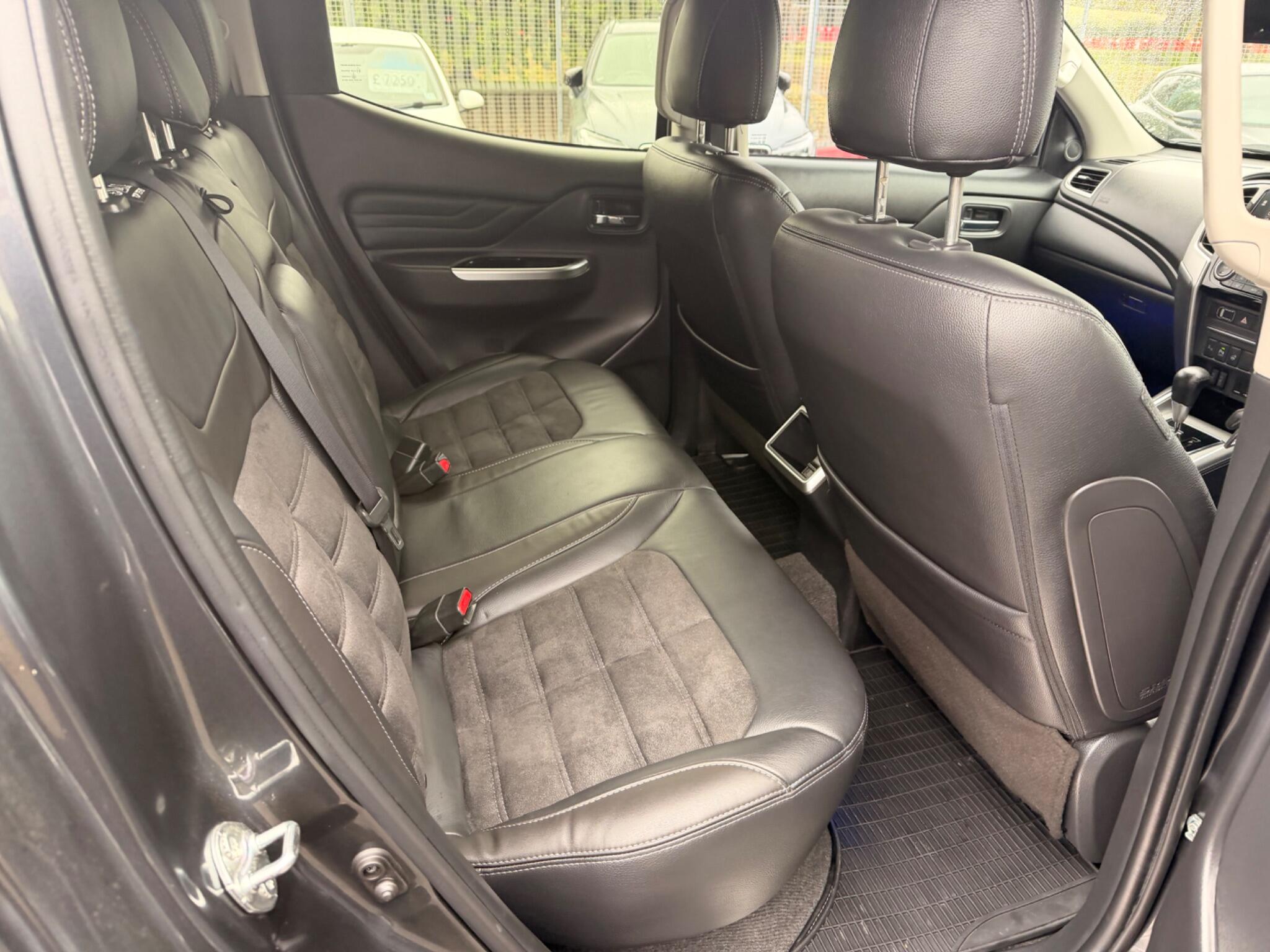 Mitsubishi L200