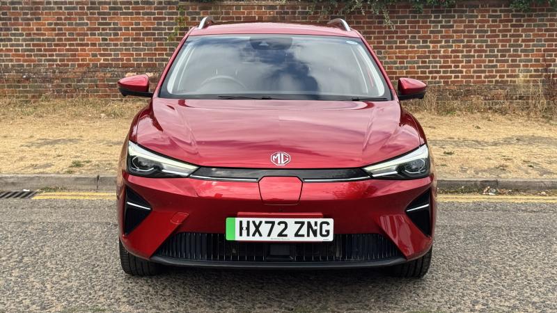 MG Motor UK MG5