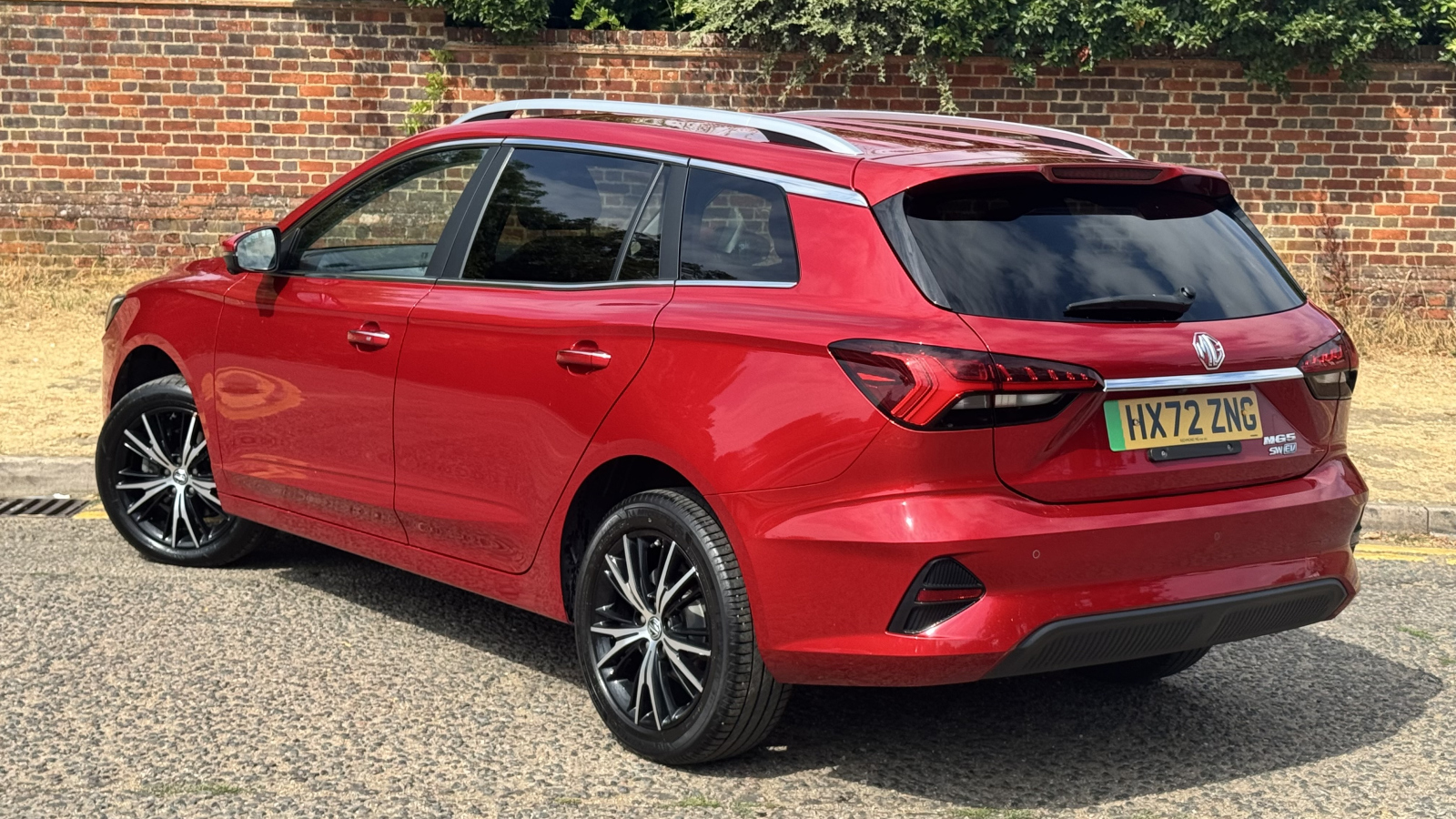 MG Motor UK MG5