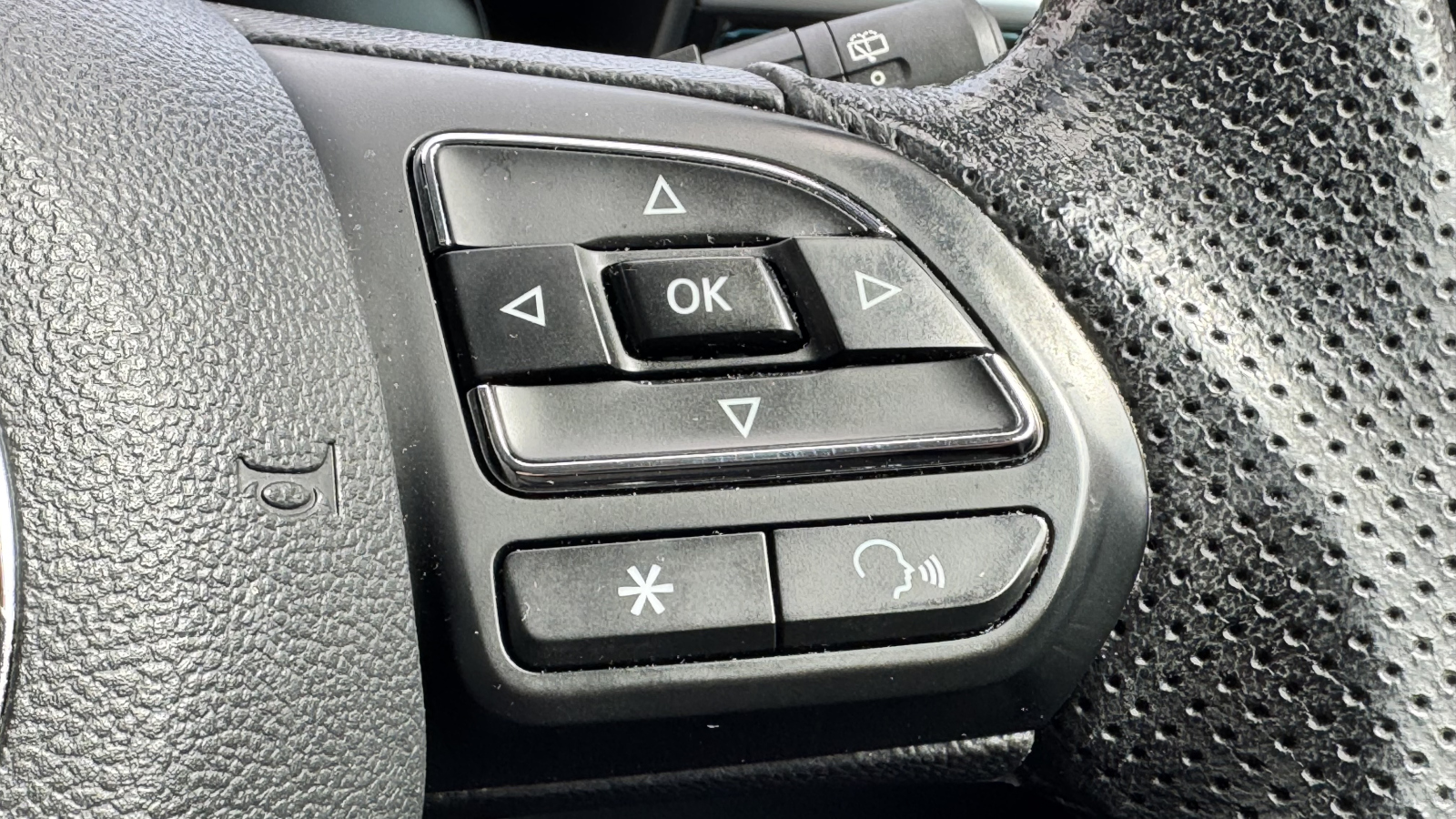 MG Motor UK MG5
