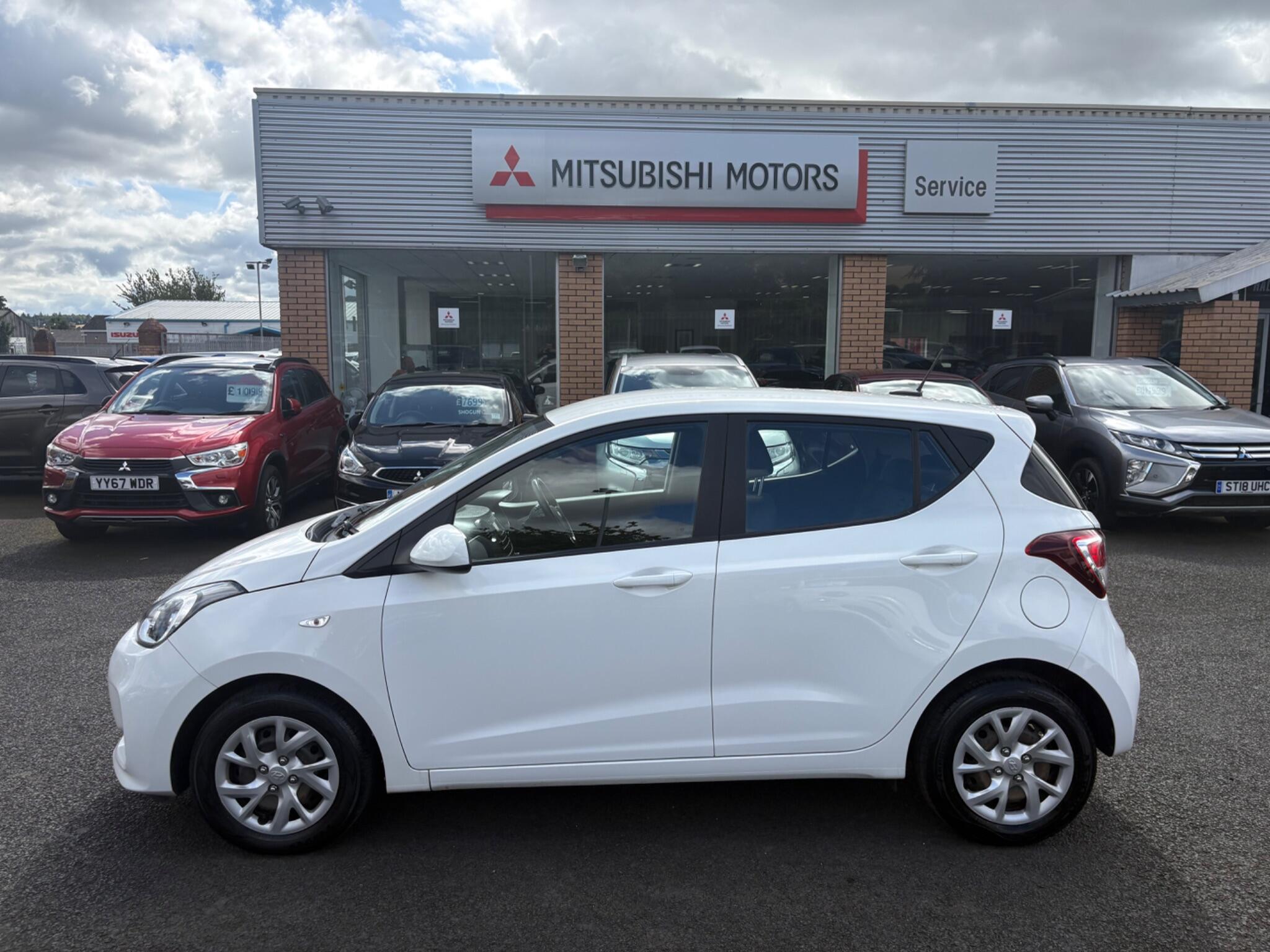Hyundai i10