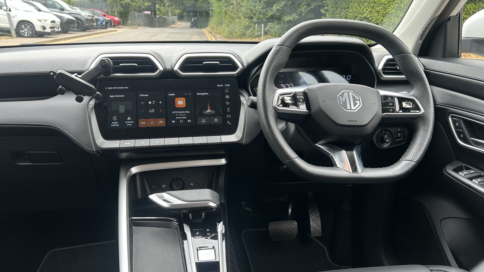 MG Motor UK ZS