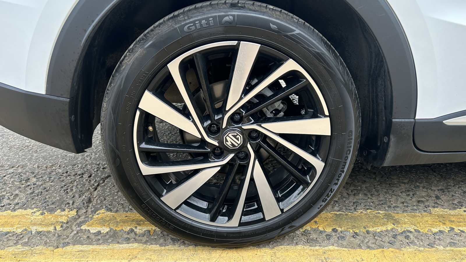 MG Motor UK ZS