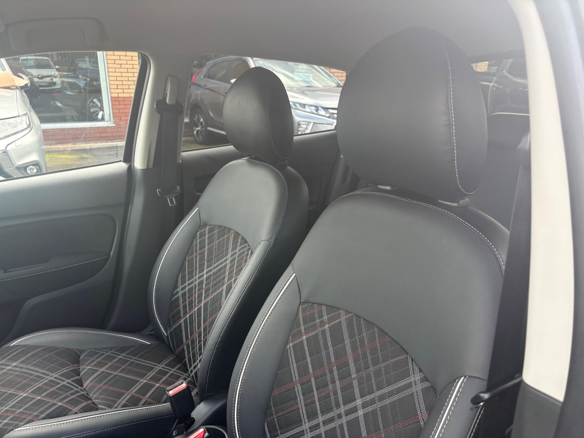 Mitsubishi Mirage