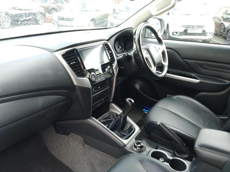 Mitsubishi L200