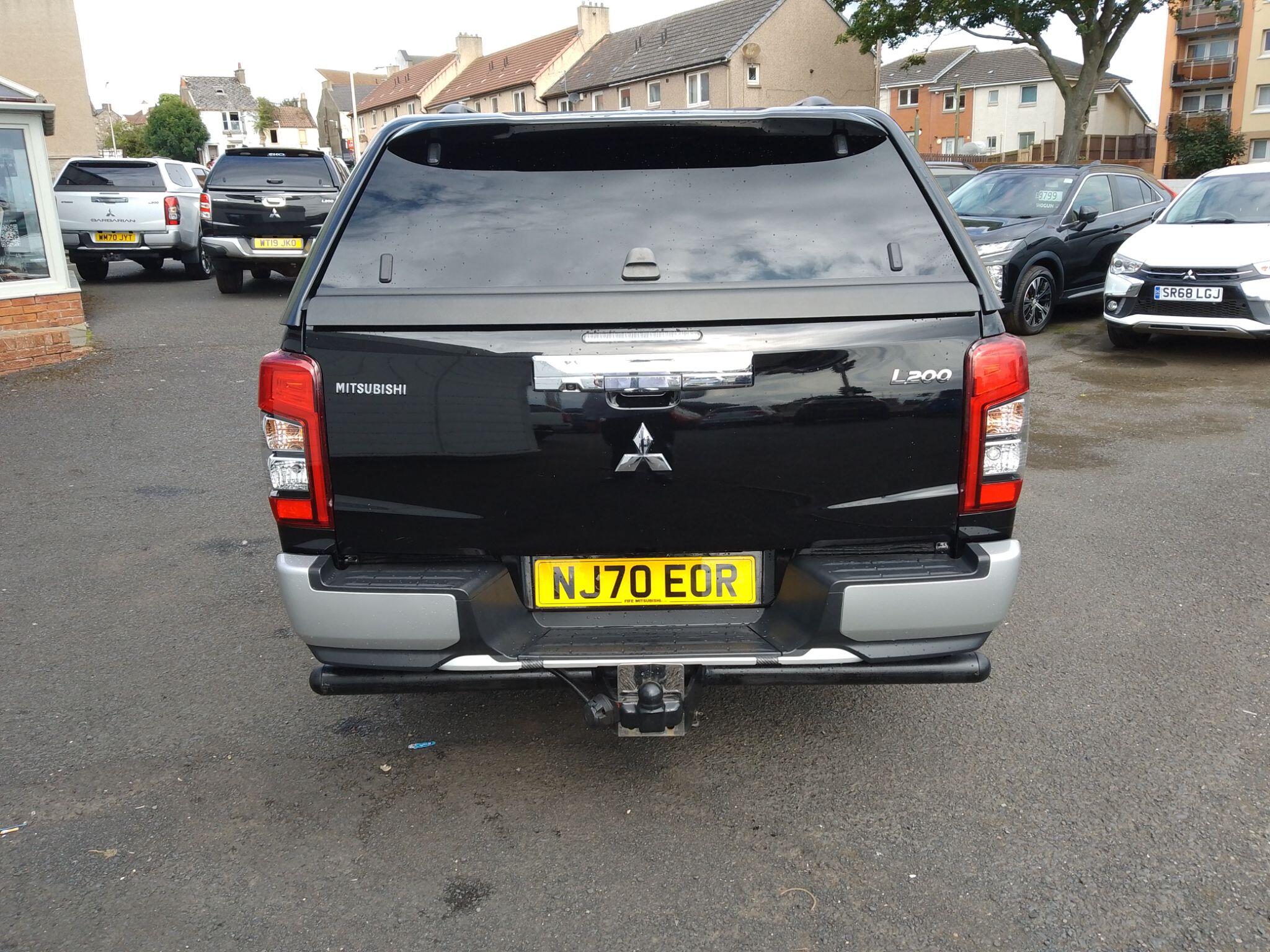 Mitsubishi L200