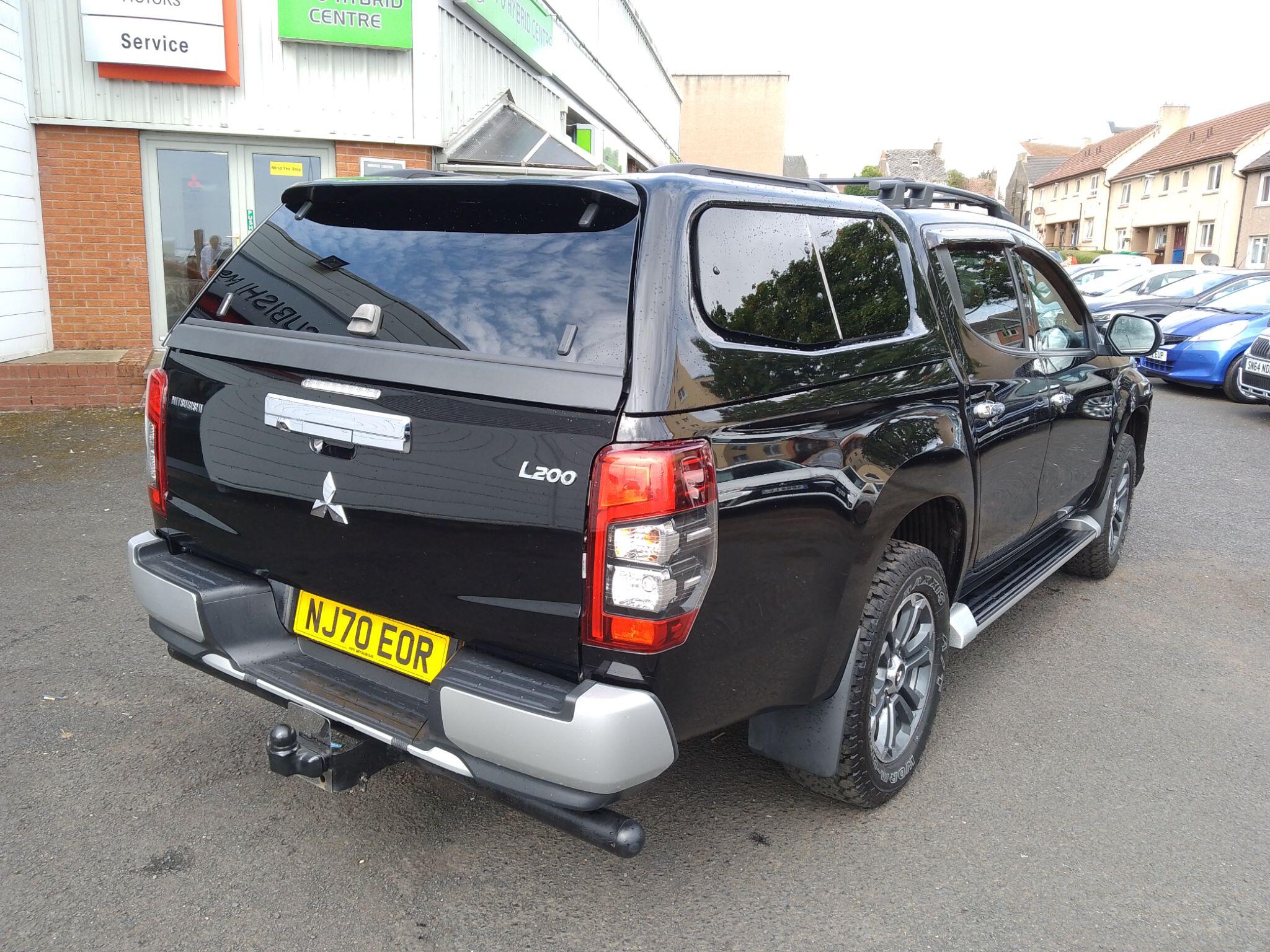 Mitsubishi L200