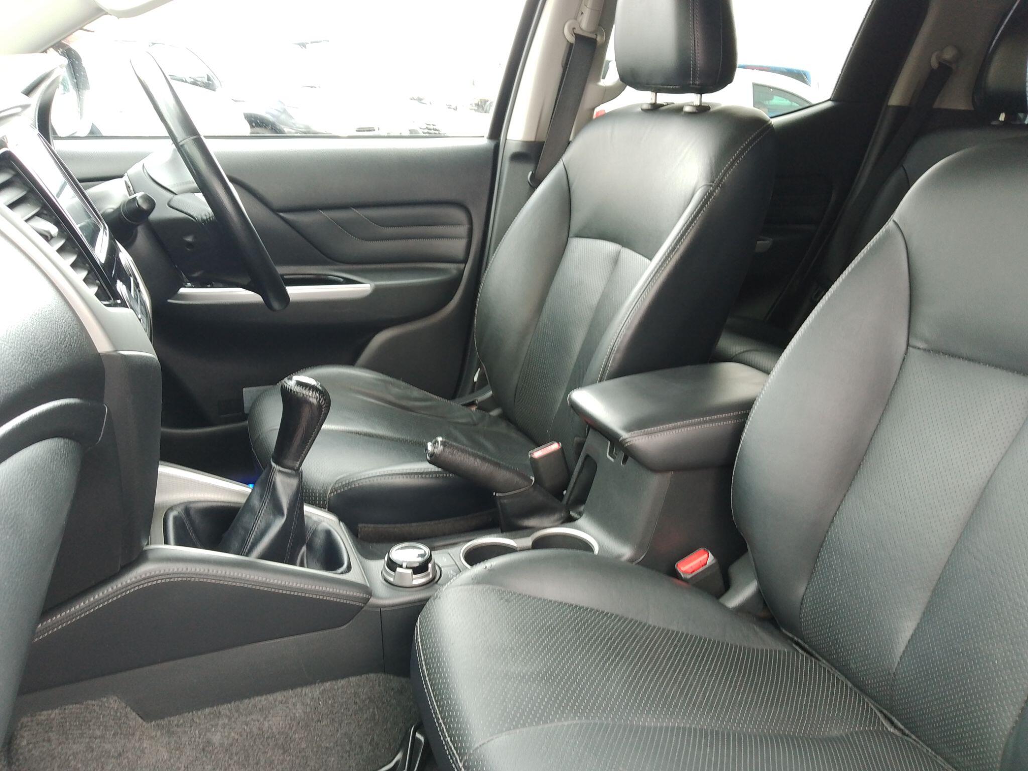 Mitsubishi L200