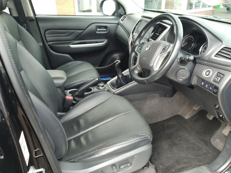 Mitsubishi L200