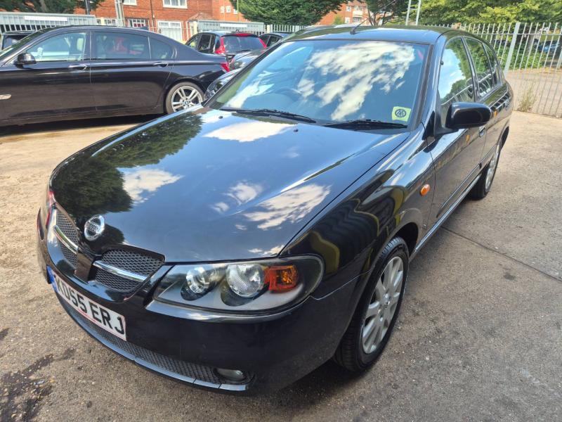Nissan Almera