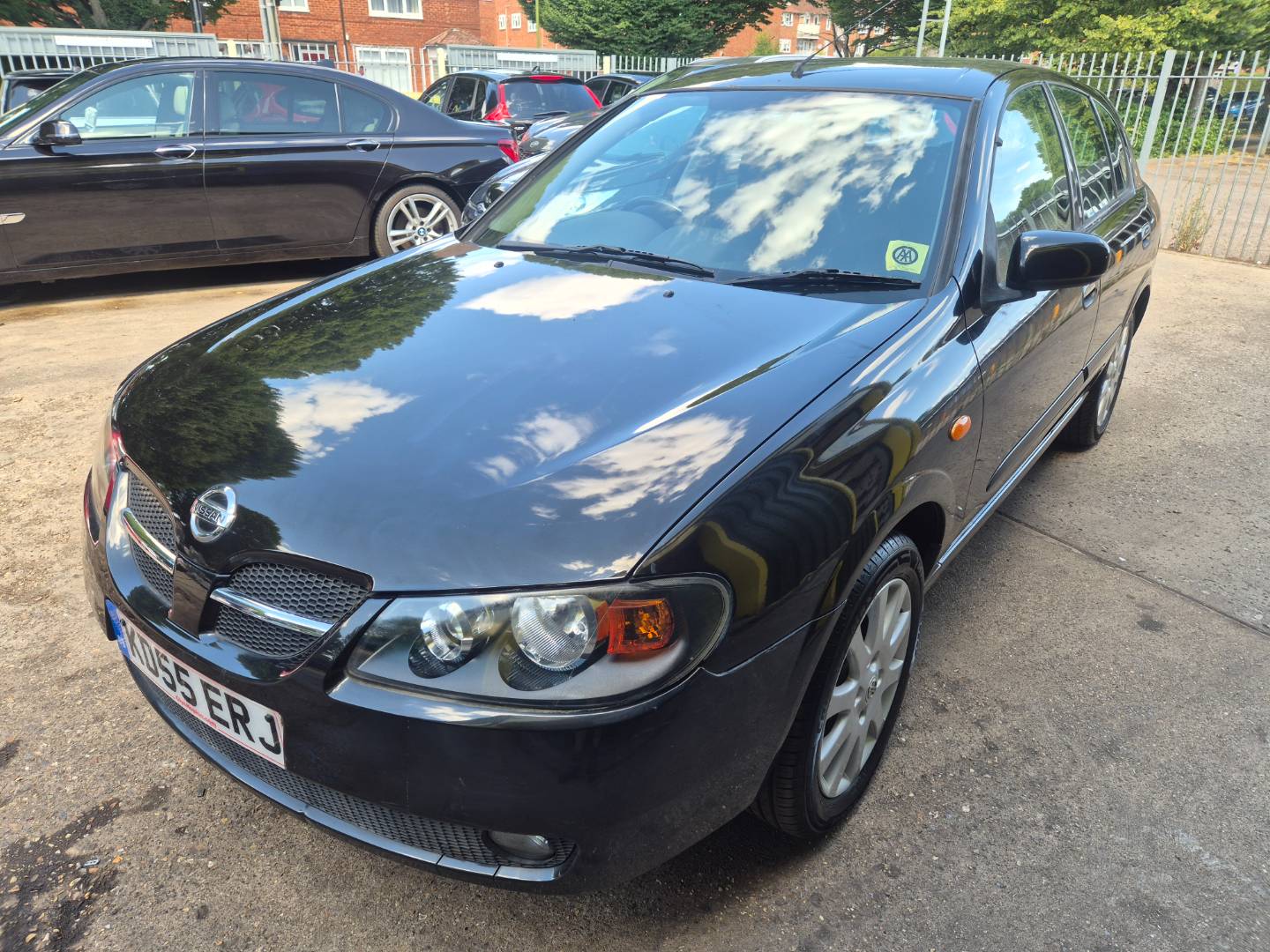 Nissan Almera