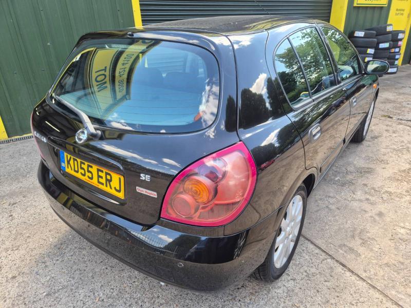 Nissan Almera