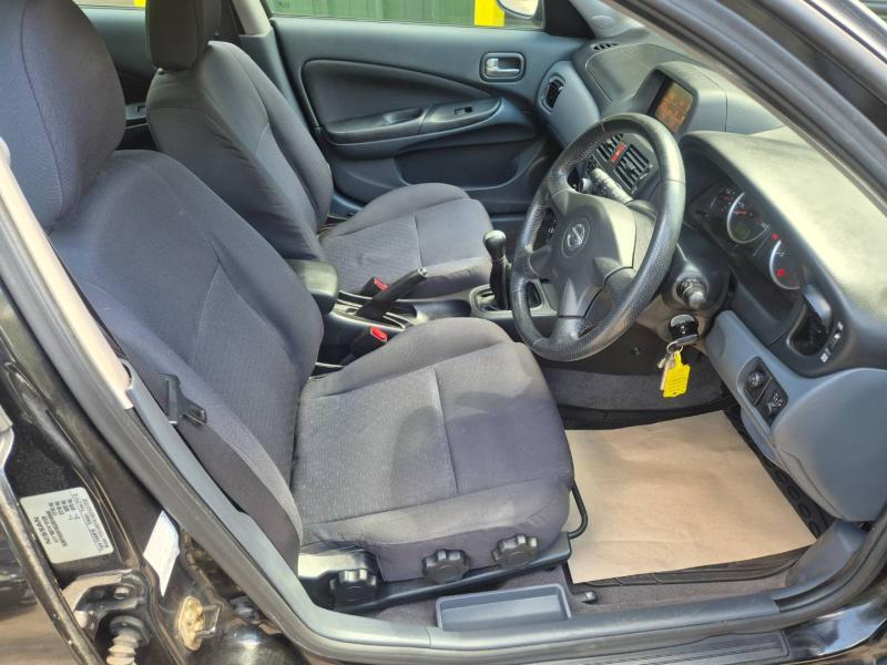 Nissan Almera