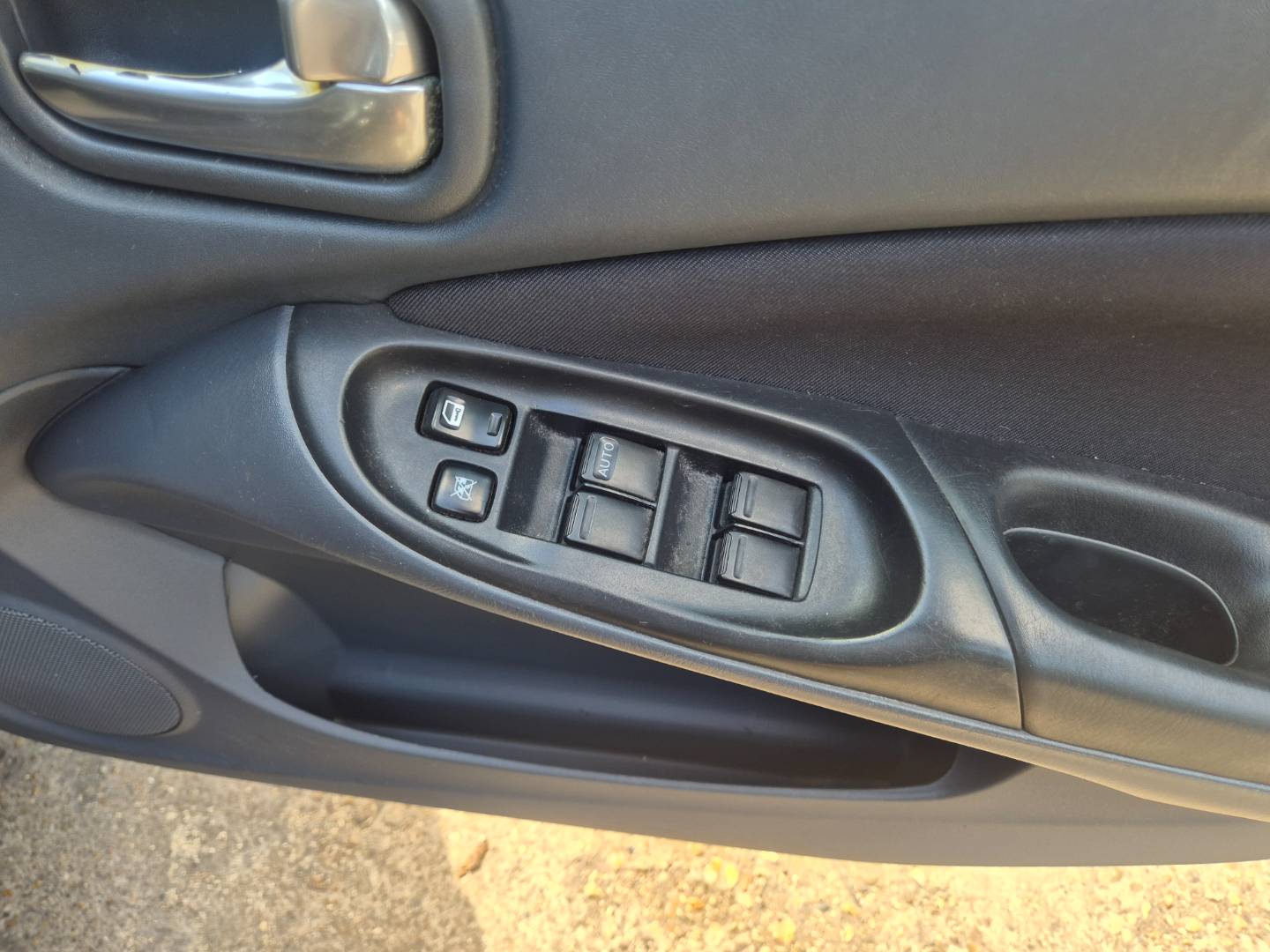 Nissan Almera